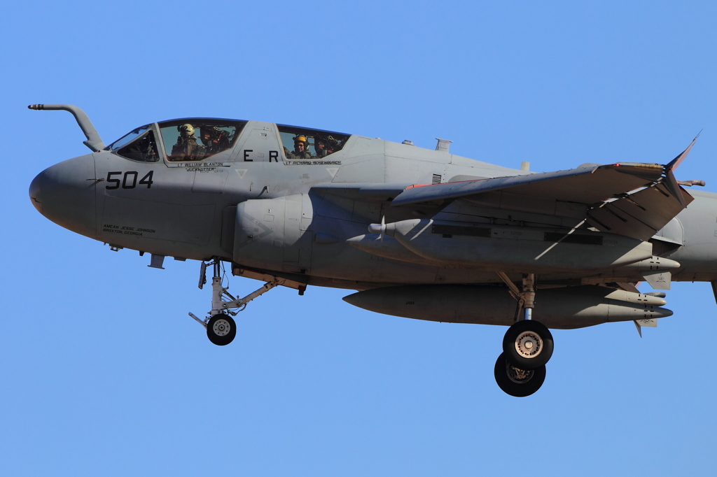 VAQ-136