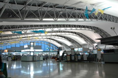 関西国際空港　４階ターミナル