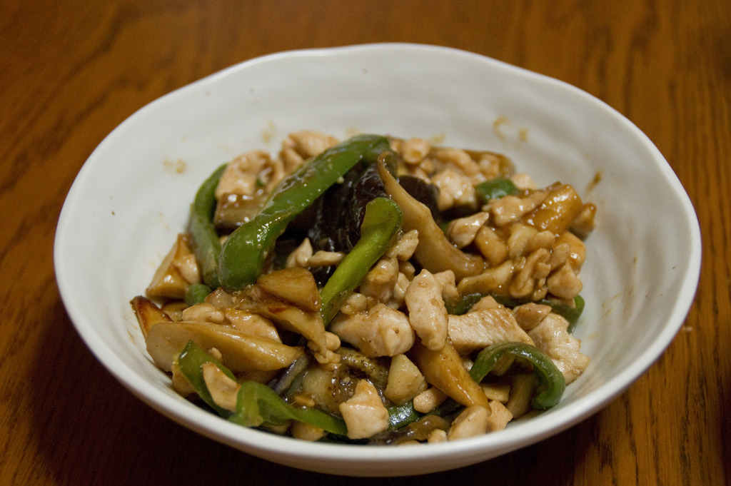 ピーマン、エリンギ、茄子、鶏のオイスターソース炒め