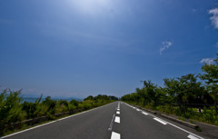 どこまでも続く。まっすぐに。