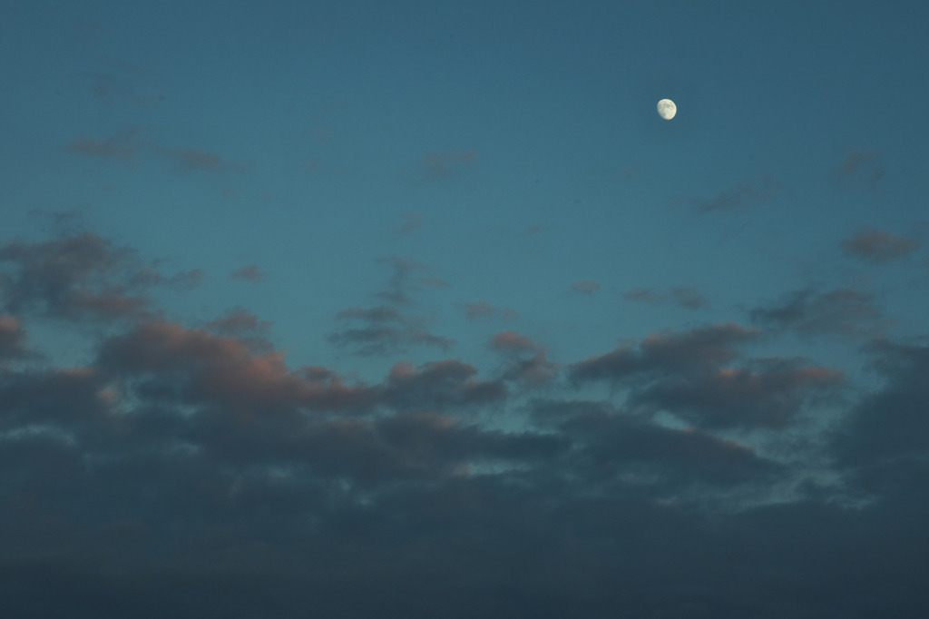 夕ご飯前の空