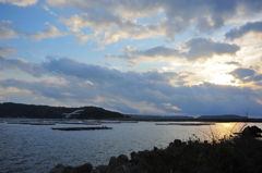 串本大橋と朝の空