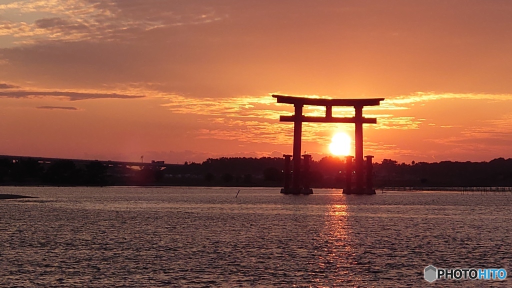 弁天島に沈む夕日