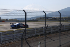 富士山とカルソニック