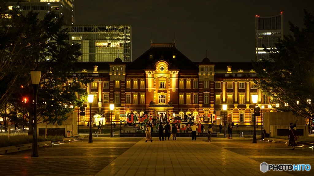 東京駅夜景