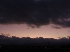 雲と雲の狭間には