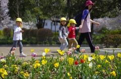コラ コラ、よそ見しないの！