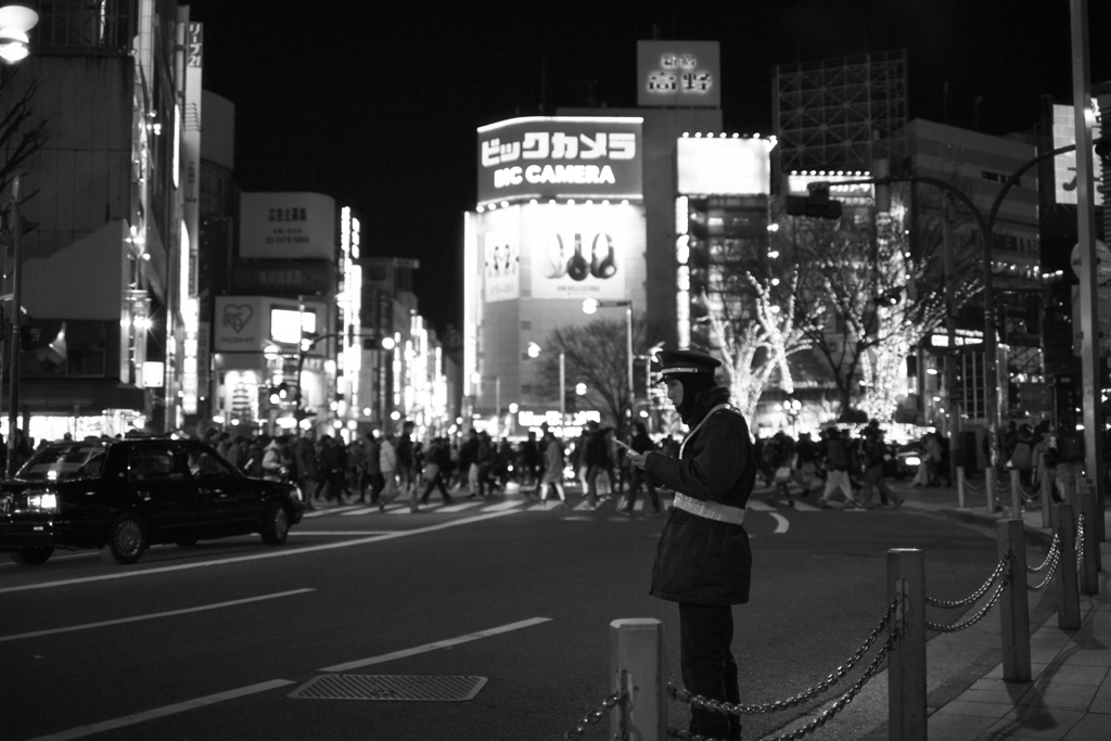 新宿アルタ前