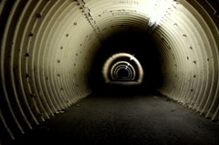 『光と闇のトンネル。』