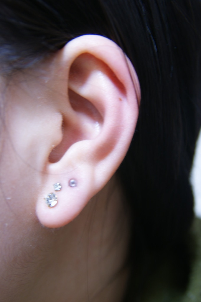 ピアス