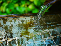 水