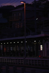 夕暮れの鎌倉高校前駅