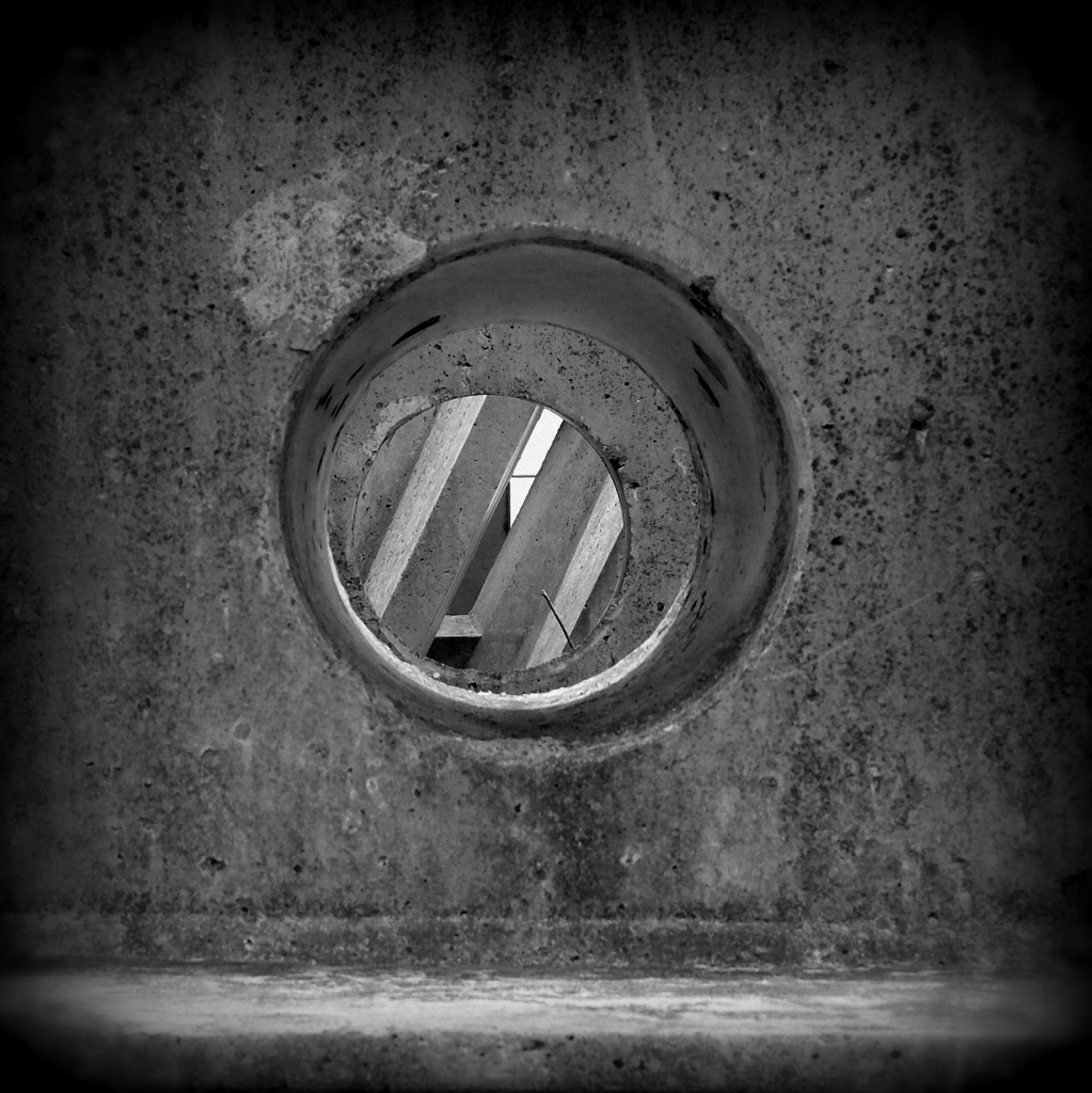 w hole