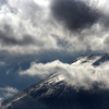 雪光る登山道