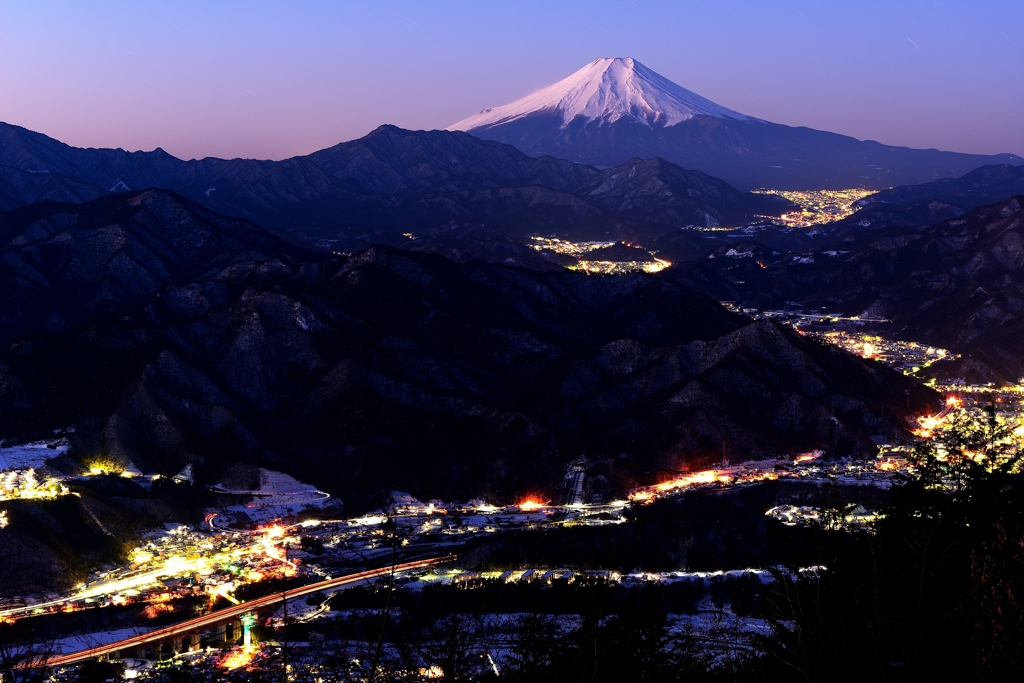 桃色の夜明け