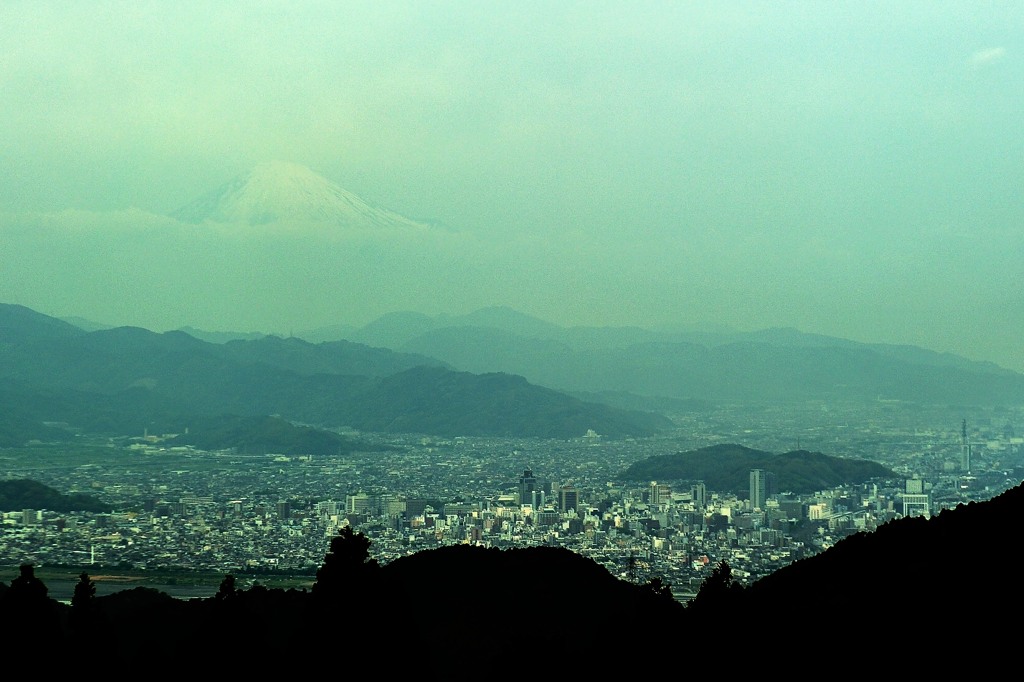 満観峰・春