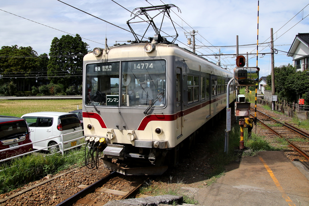 正解は、左でした !