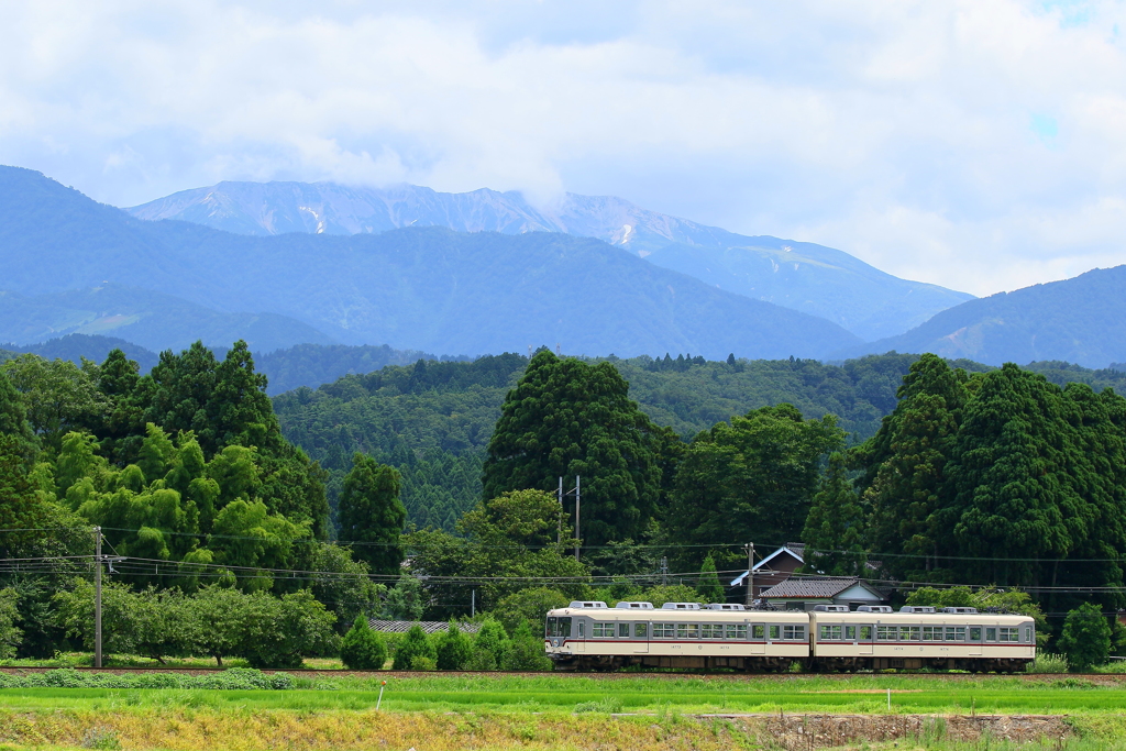 大自然の中での走行