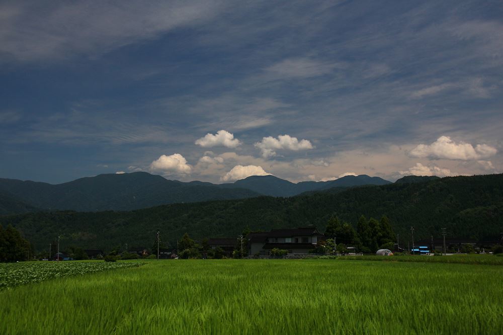 盛夏、雲の流れ