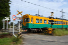 かぼちゃ電車が通過～