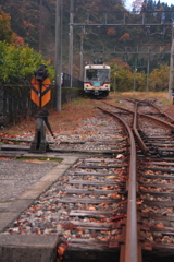 晩秋の立山駅に到着