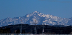 鉄塔のある風景　（山）