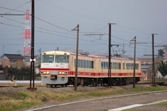 運転手さんも電車君もマスクしているみたいね