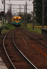 ヘッドライトを光らせて