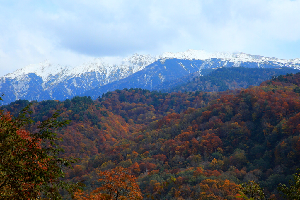 山頂は雪
