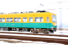 鉄子を見るオジサン