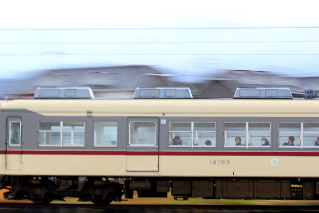 鉄子、乗客の視線をあびて～！