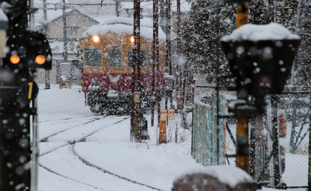 雪の中を走る～♪　ダブルデッカー君