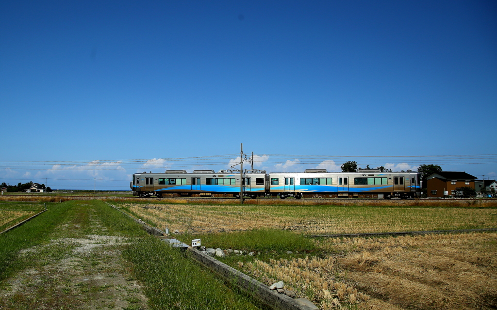 あいの風とやま鉄道