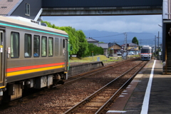 すれ違い