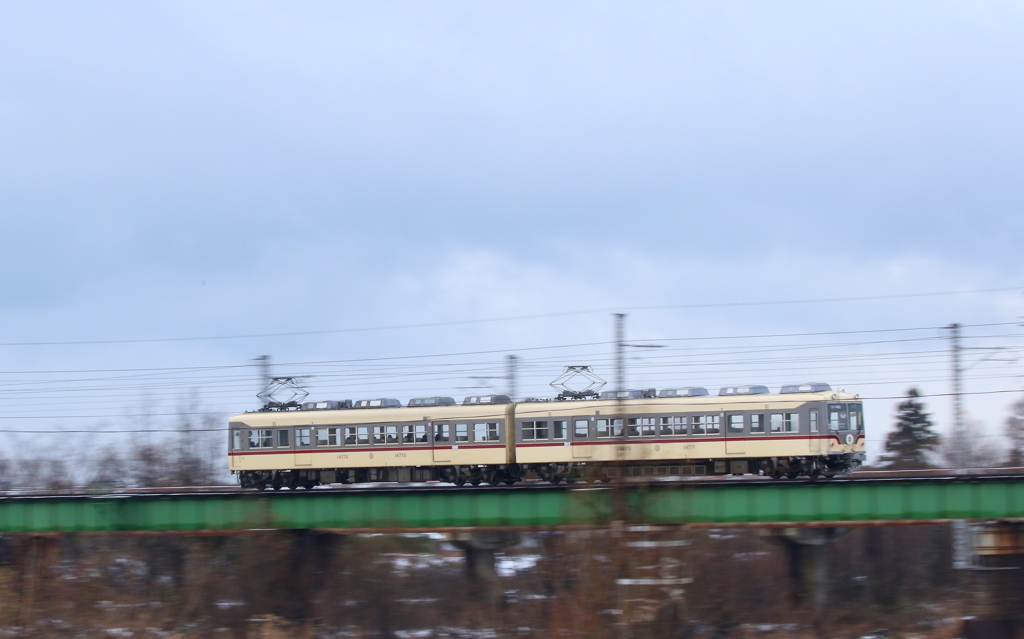 ダイコン電車走る～～♪