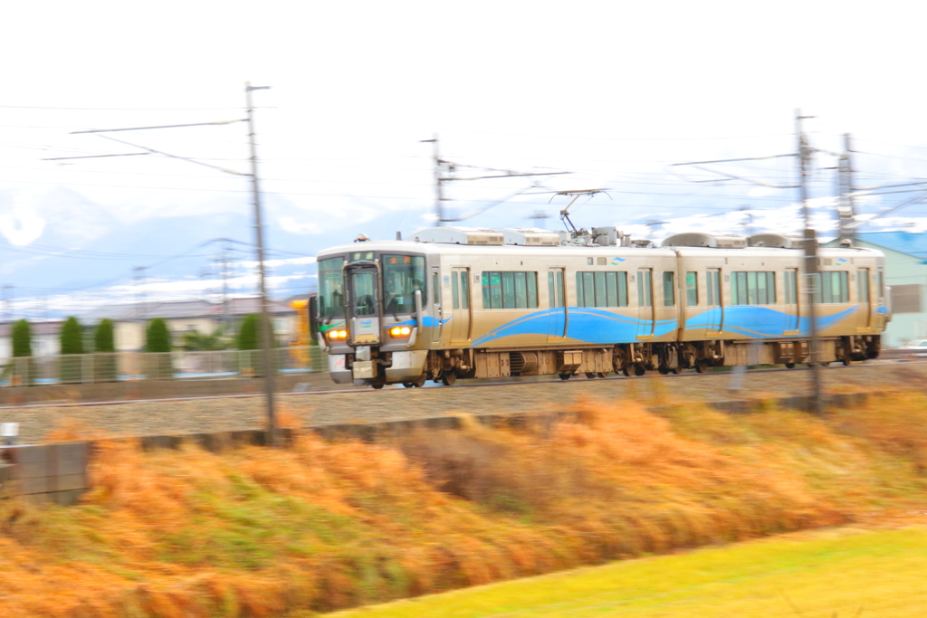 あいの風とやま鉄道~♪