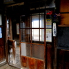 ローカルな駅舎