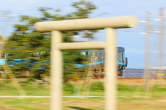 鳥居を通過～！