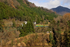 かぼちゃ君～♪　鉄橋を渡る