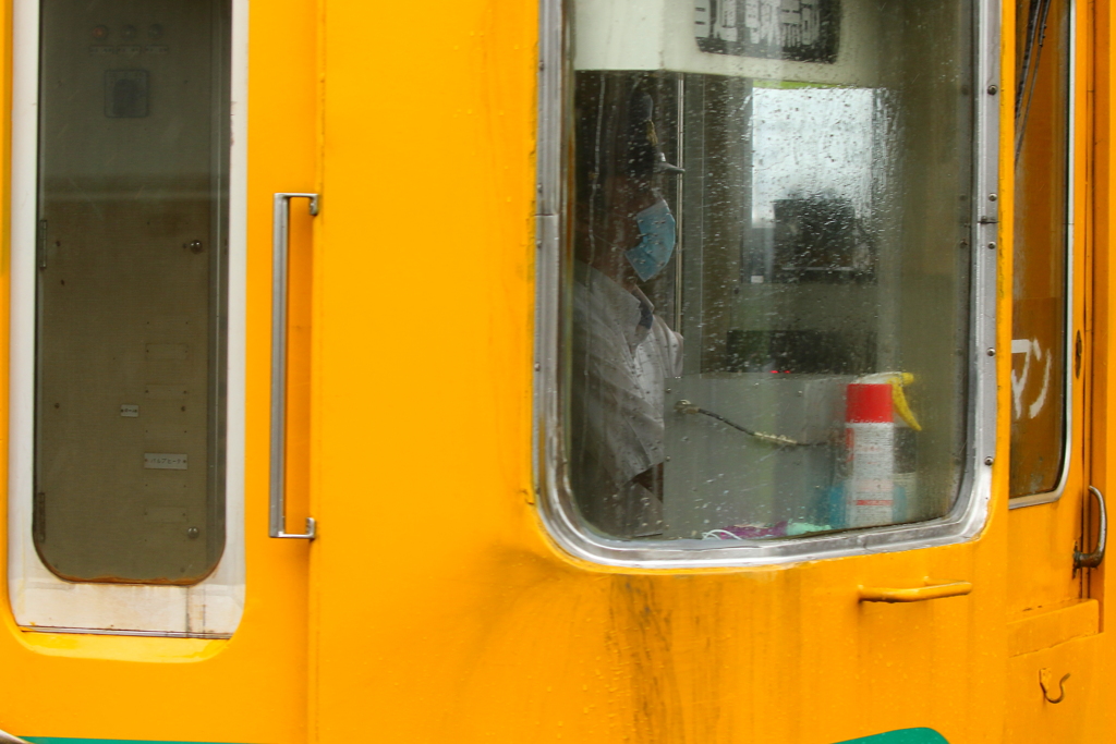 マスクマン・・・雨の日の運転