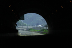 トンネル