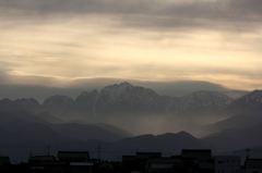 浮かび上がる立山