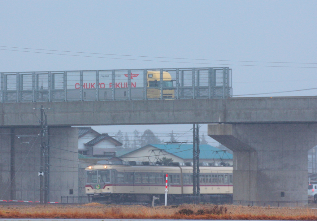 地鉄君通ります～♪