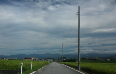 ねえ！見てみて両方に電車が通るよ～