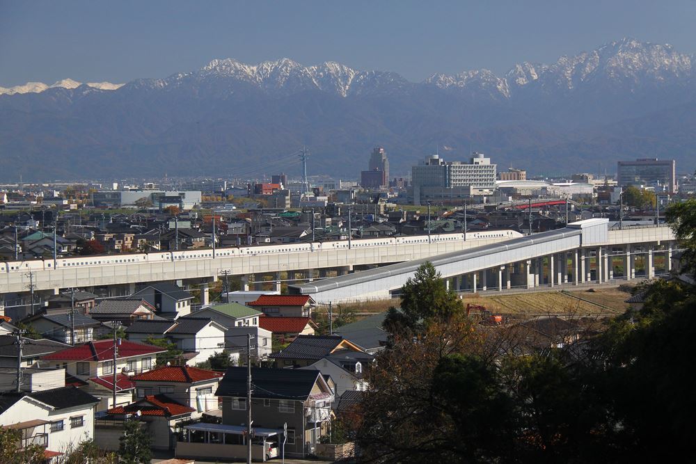 立山連峰（北陸新幹線）