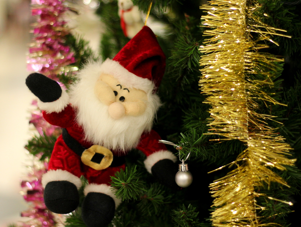 サンタが街にやってくる♪