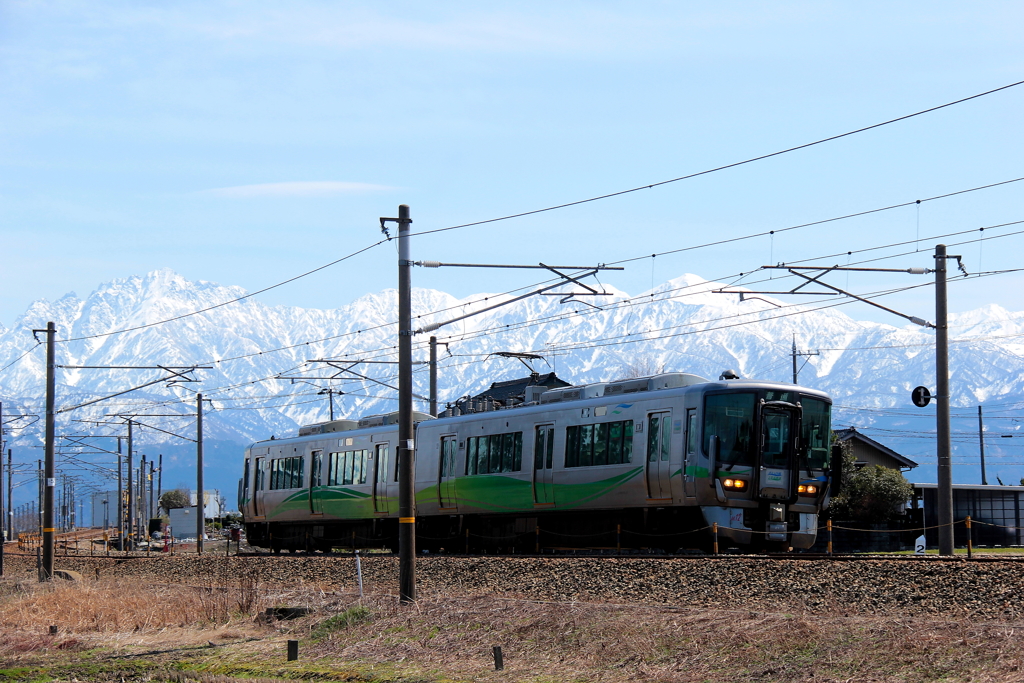 あいの風、春風に乗って走る