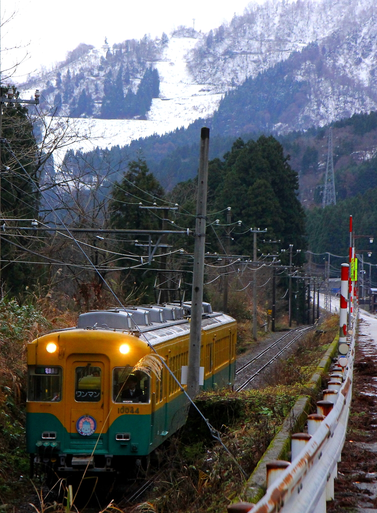 ヘッドライトが光る