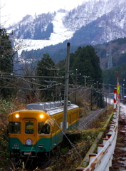 ヘッドライトが光る