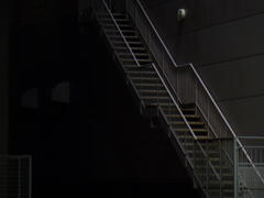 暗がりの階段